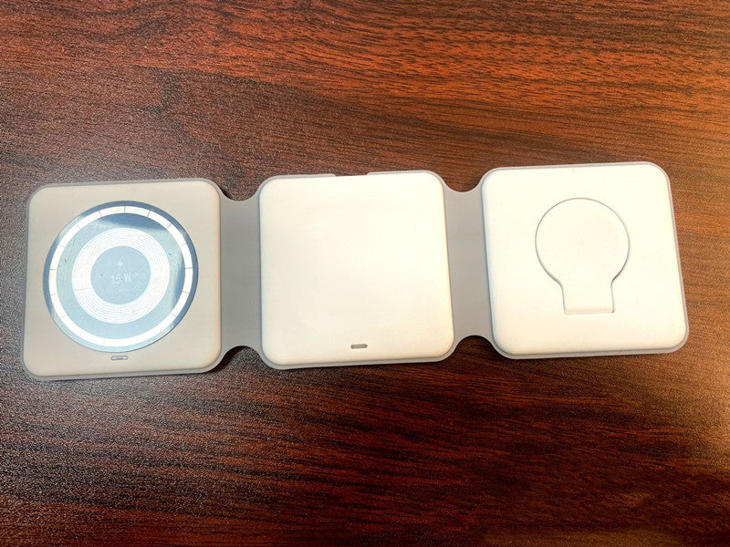 Folding Magnetic 3-in-1 Wireless Travel Chargers